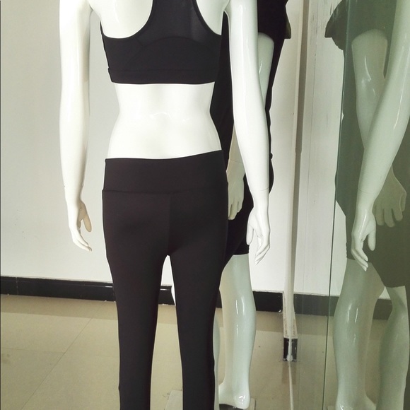 NEW Women’s sports bra - Picture 7 of 7